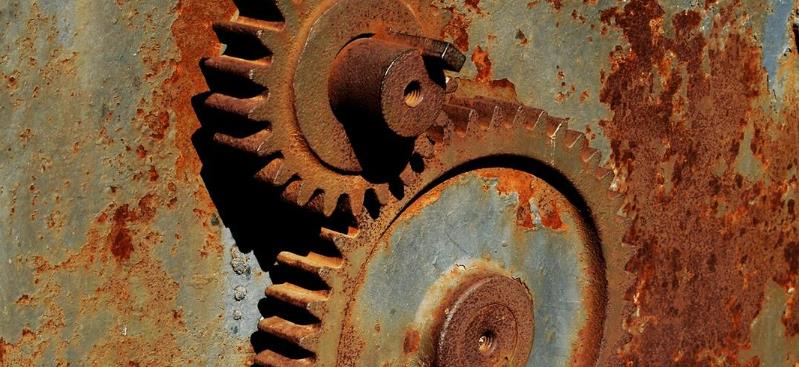 在潮濕、酸堿等惡劣環(huán)境中，未經(jīng)過處理的產(chǎn)品容易受到腐蝕，從而降低其使用壽命。浸滲劑能夠形成一層保護膜，阻止外界腐蝕介質(zhì)的侵入，延長產(chǎn)品的使用壽命。例如，一些海上設(shè)備的零部件經(jīng)過浸滲處理后，能夠更好地抵御海水的侵蝕，保持良好的性能。